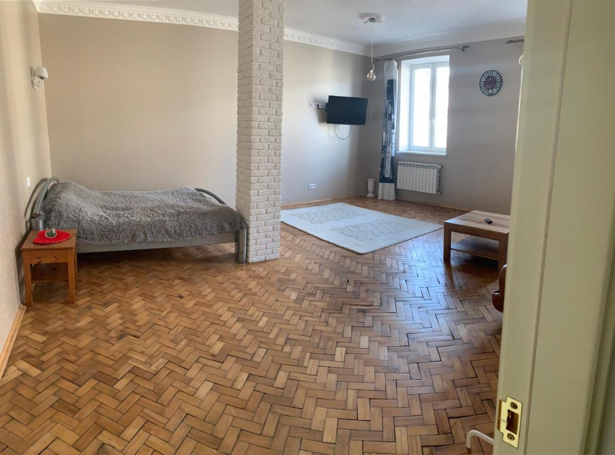Monro - Heart Of Lviv Apartment Ngoại thất bức ảnh