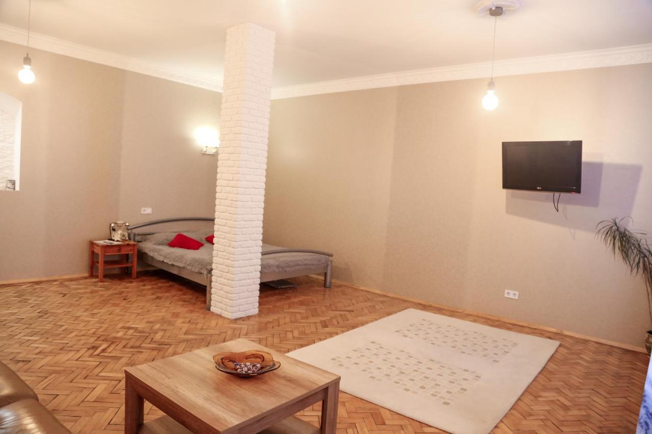 Monro - Heart Of Lviv Apartment Ngoại thất bức ảnh