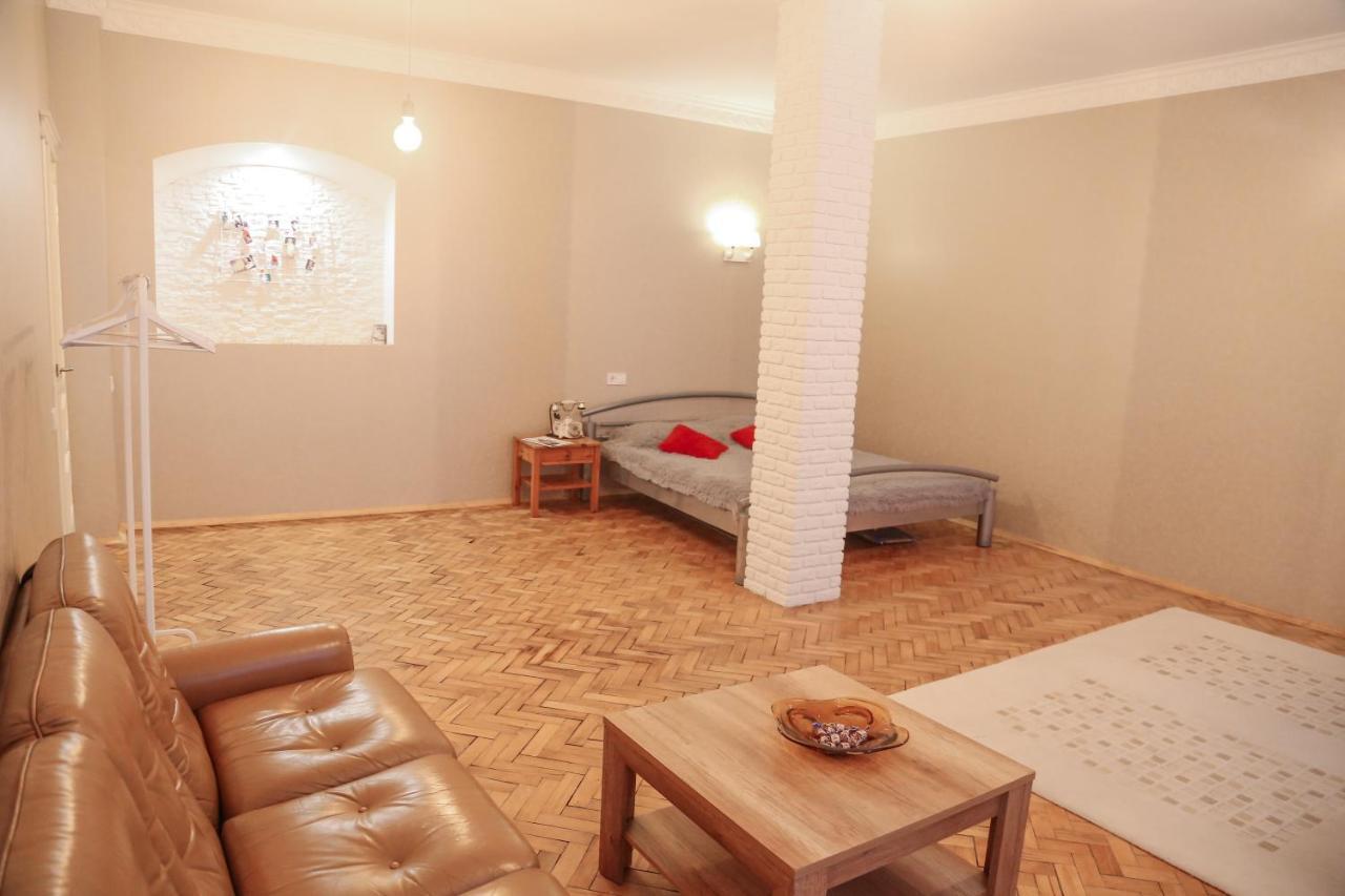 Monro - Heart Of Lviv Apartment Ngoại thất bức ảnh