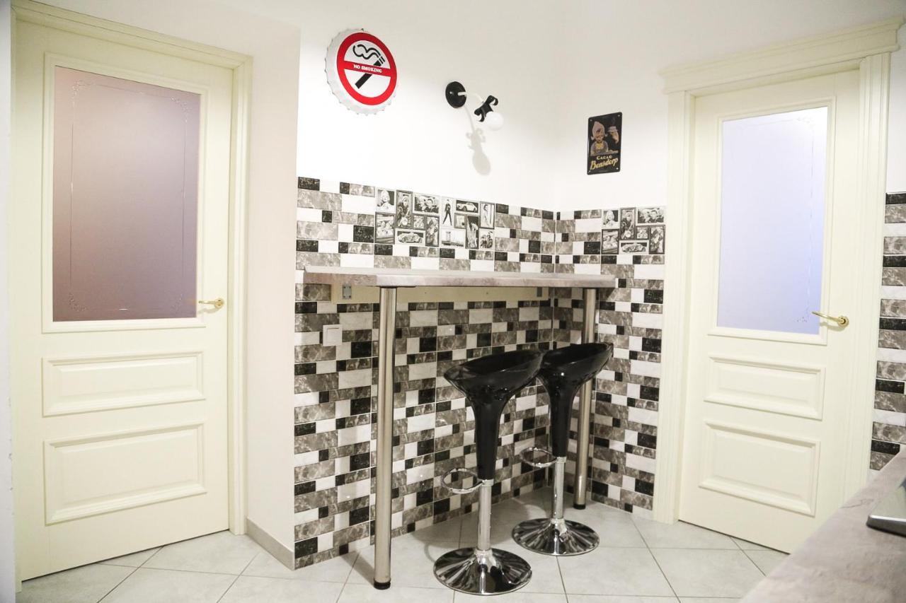 Monro - Heart Of Lviv Apartment Ngoại thất bức ảnh